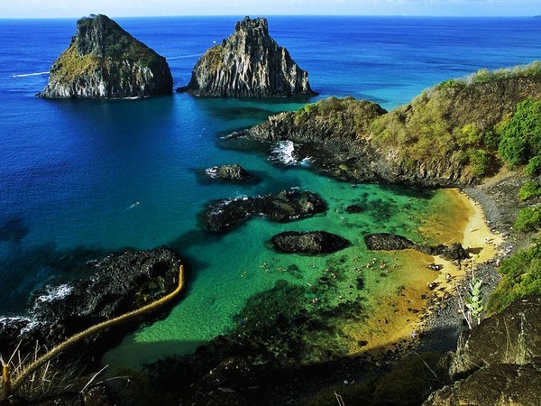 Tham quan thi&ecirc;n đường Fernando de Noronha, Brazil 